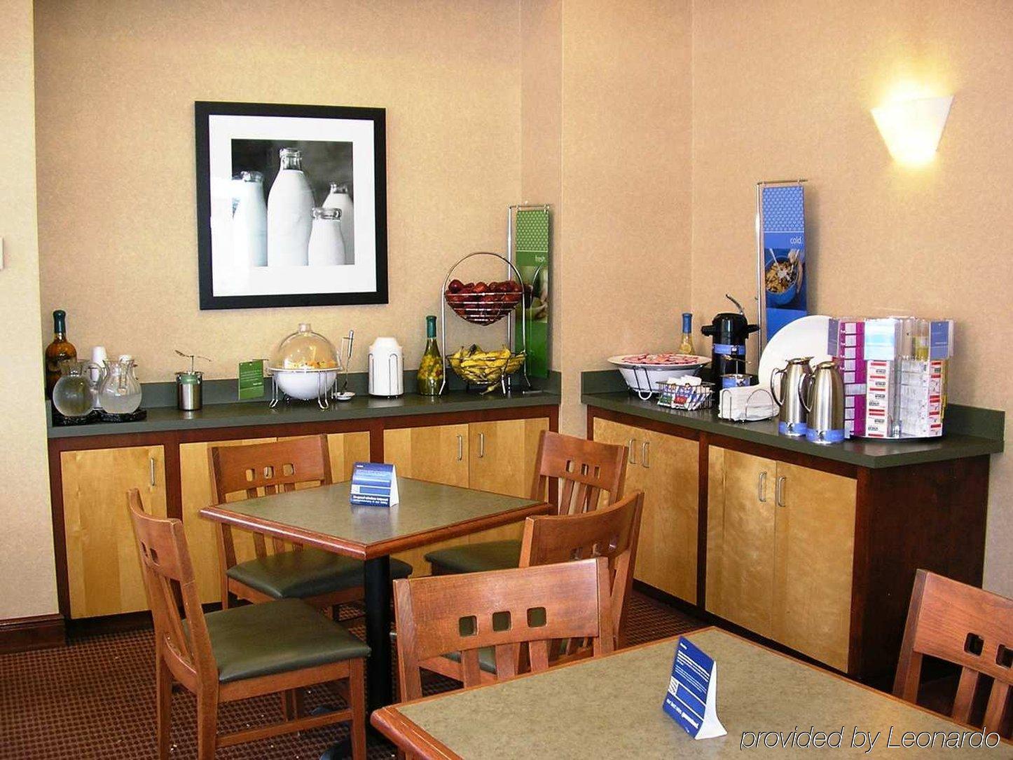 Hampton Inn Cleveland-Downtown Εστιατόριο φωτογραφία