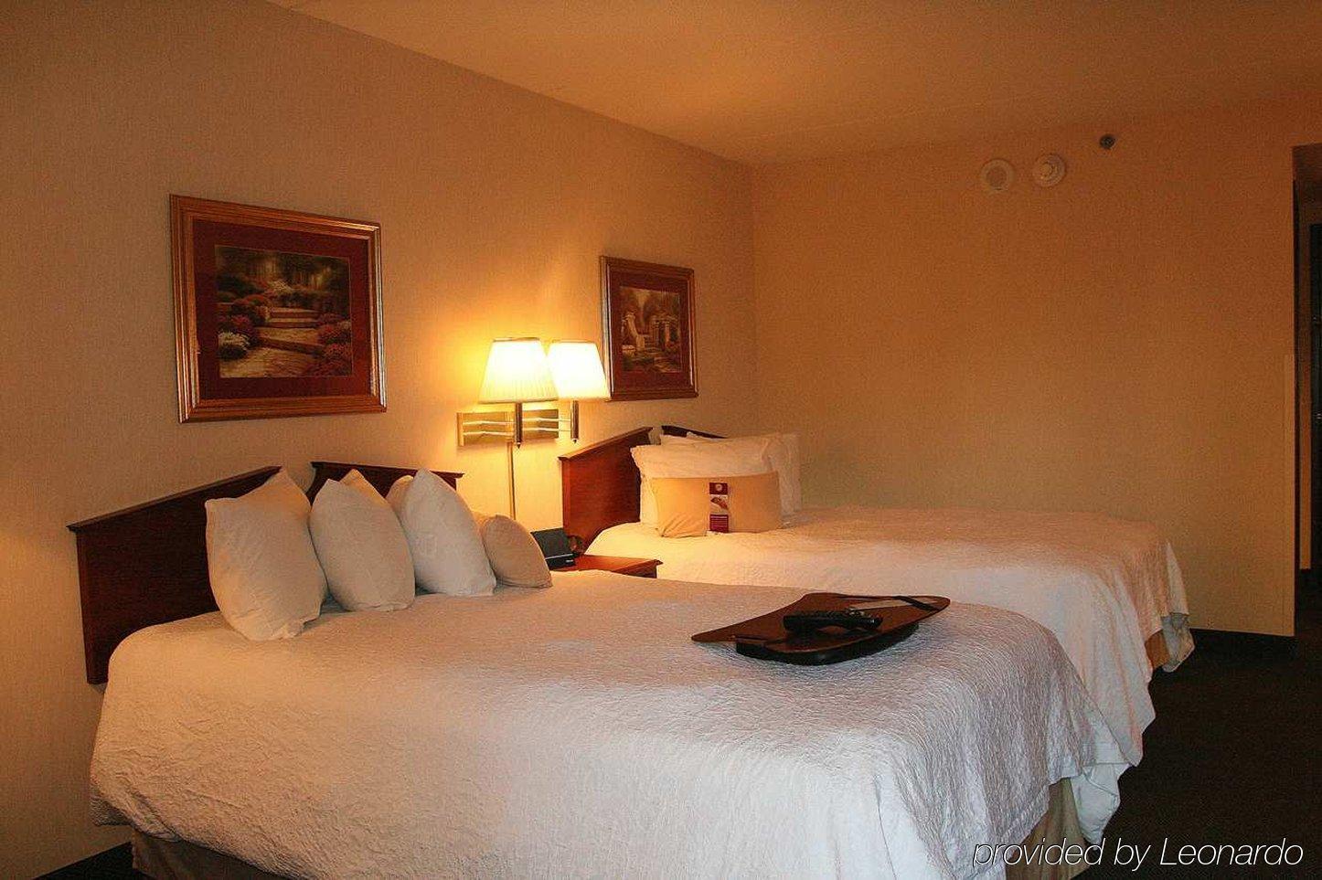 Hampton Inn Cleveland-Downtown Δωμάτιο φωτογραφία