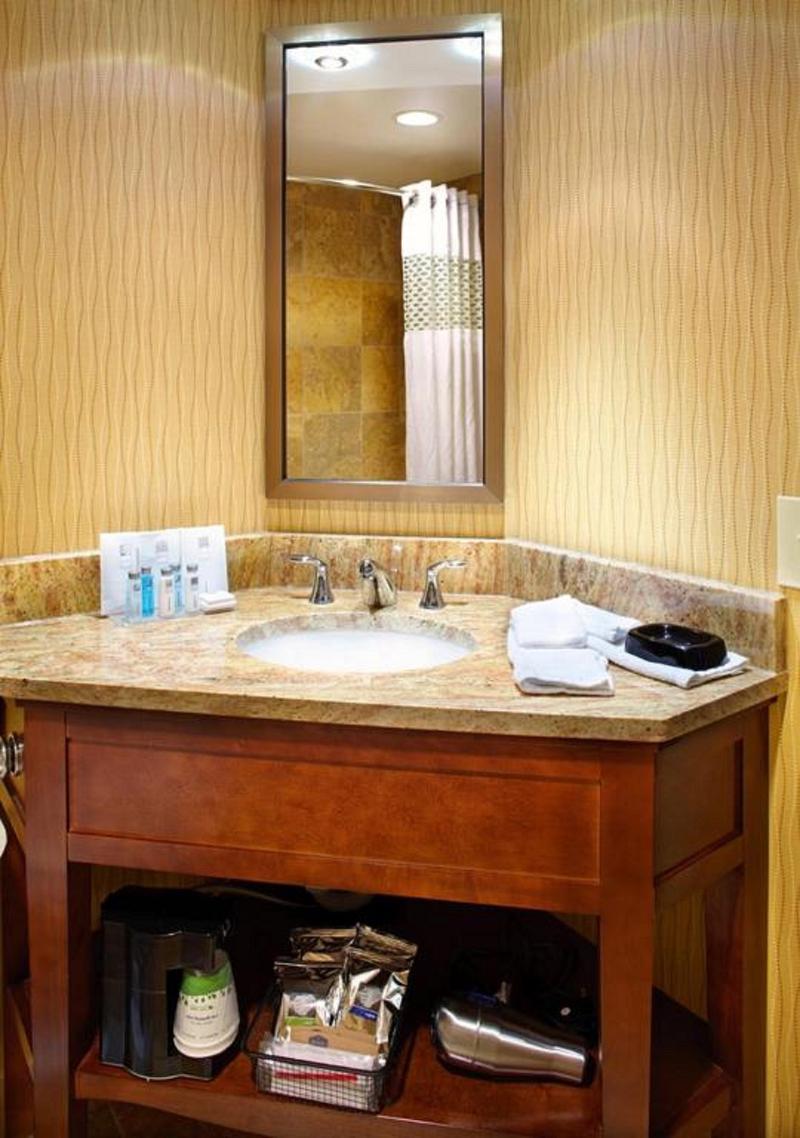 Hampton Inn Cleveland-Downtown Εξωτερικό φωτογραφία